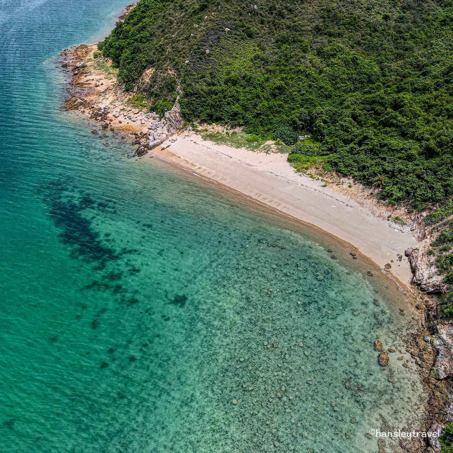 羅渓湾(クレセント島)