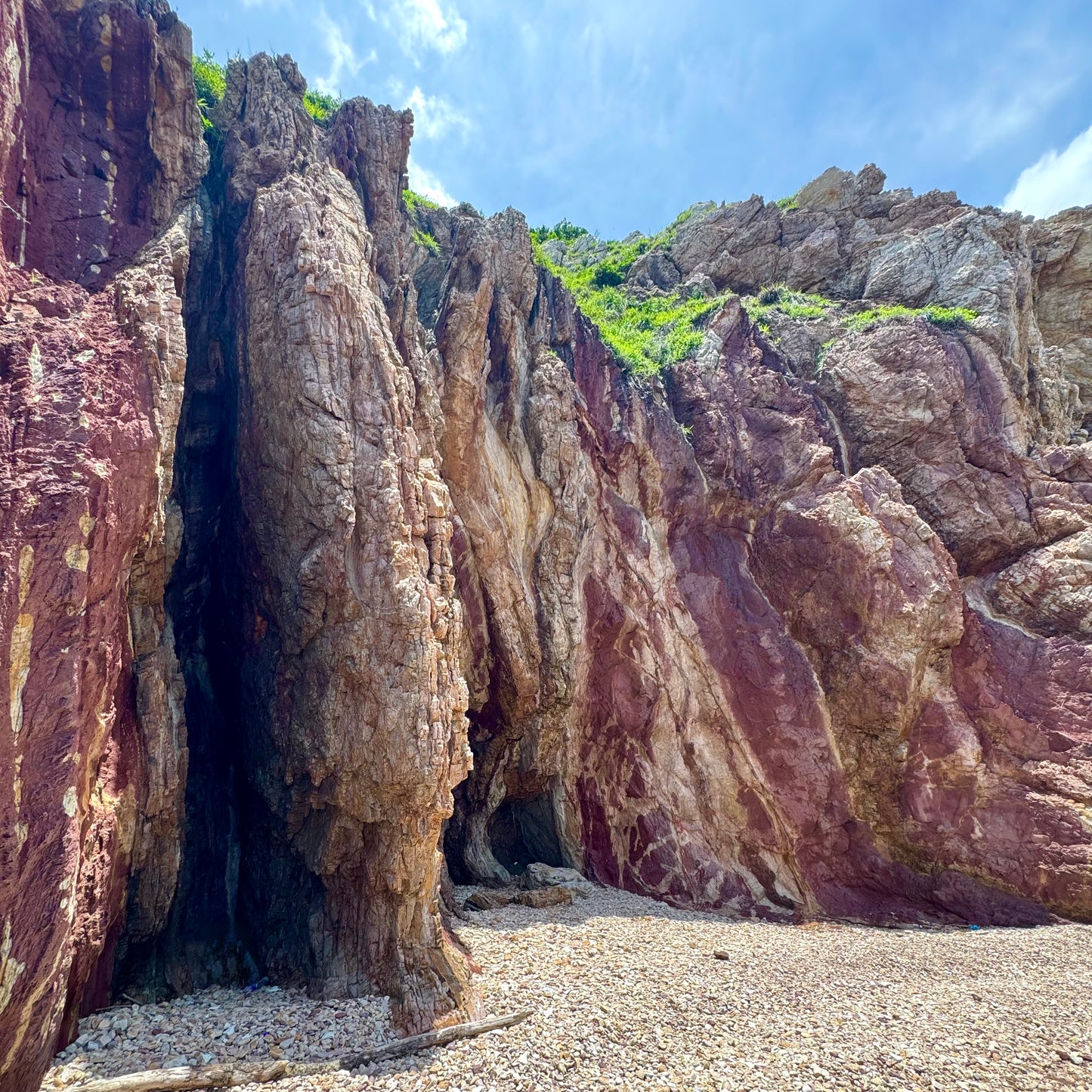 Four Sea Arches Volcano Sightseeing and Red Coast Island Hopping