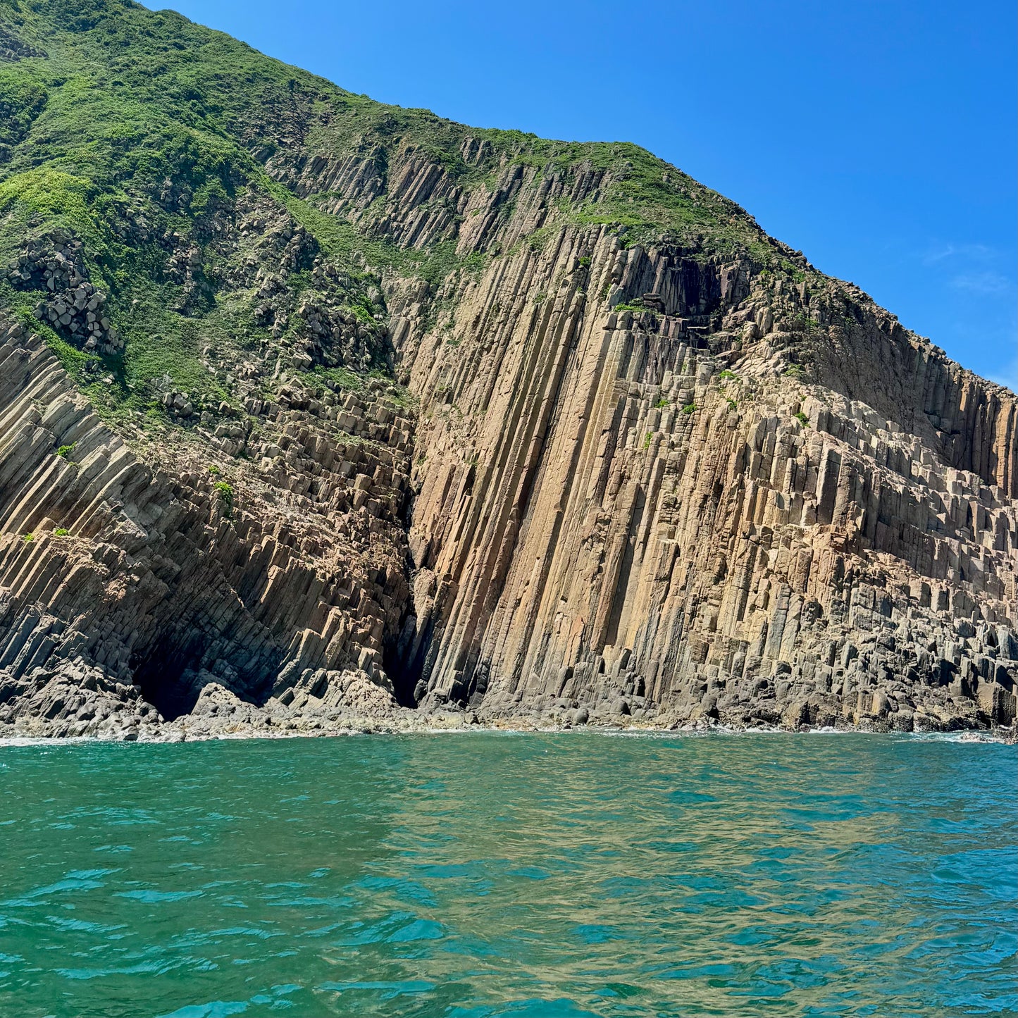 Geopark Four Sea Arches Volcano Sightseeing Tour (Yacht Edition) *5 hrs
