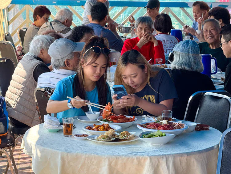 Fu Ah Seafood + Hong Kong Geopark Tour Combos