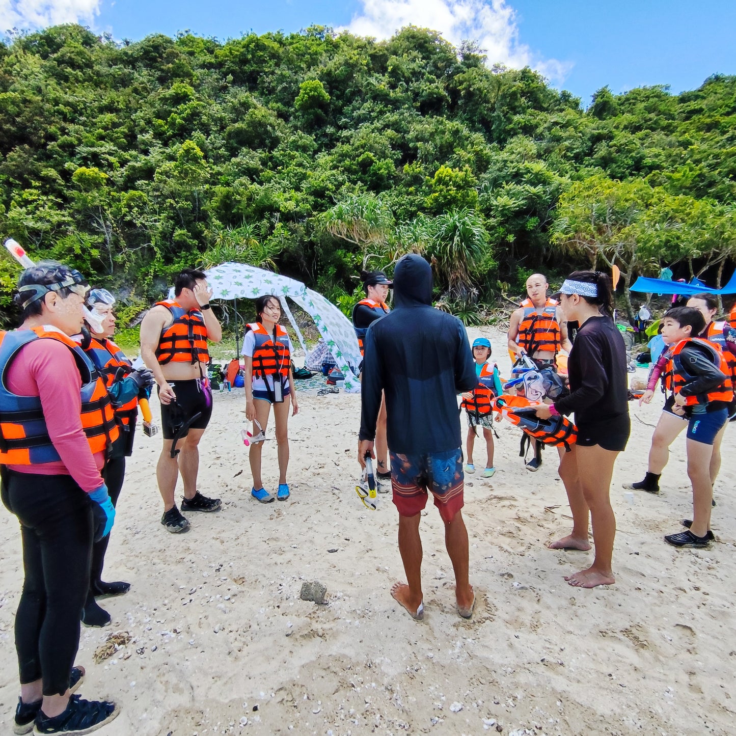 Long Mong Wan Kayaking and Snorkeling Tour