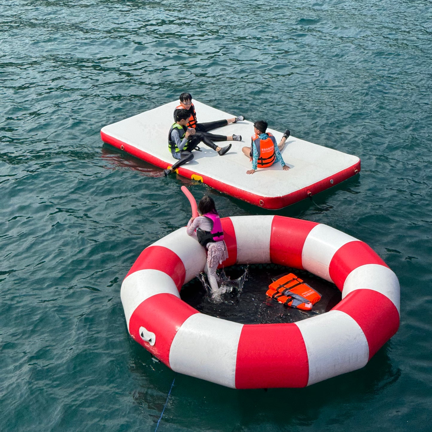 (6.5 hrs) Private Yacht Hong Kong Snorkelling Tour + Beach & Water Toys Session