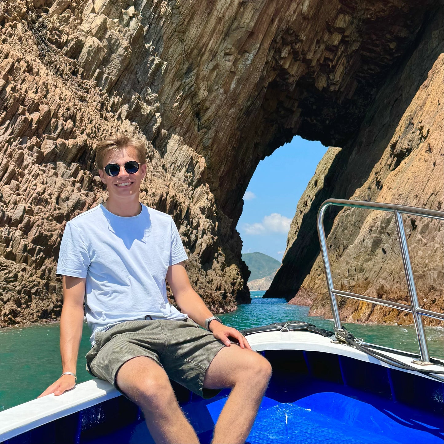 Visite touristique du volcan Geopark Four Sea Arches (Édition Yacht) *4 heures