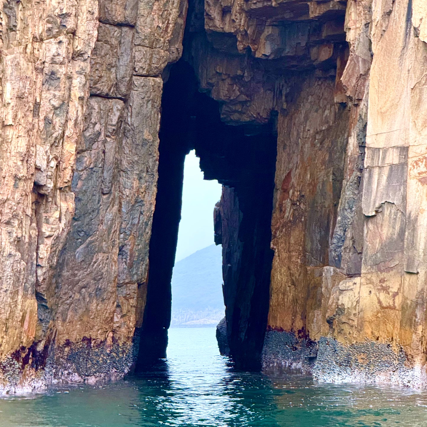 Geopark Four Sea Arches Volcano Sightseeing Tour (Yacht Edition) *5 hrs