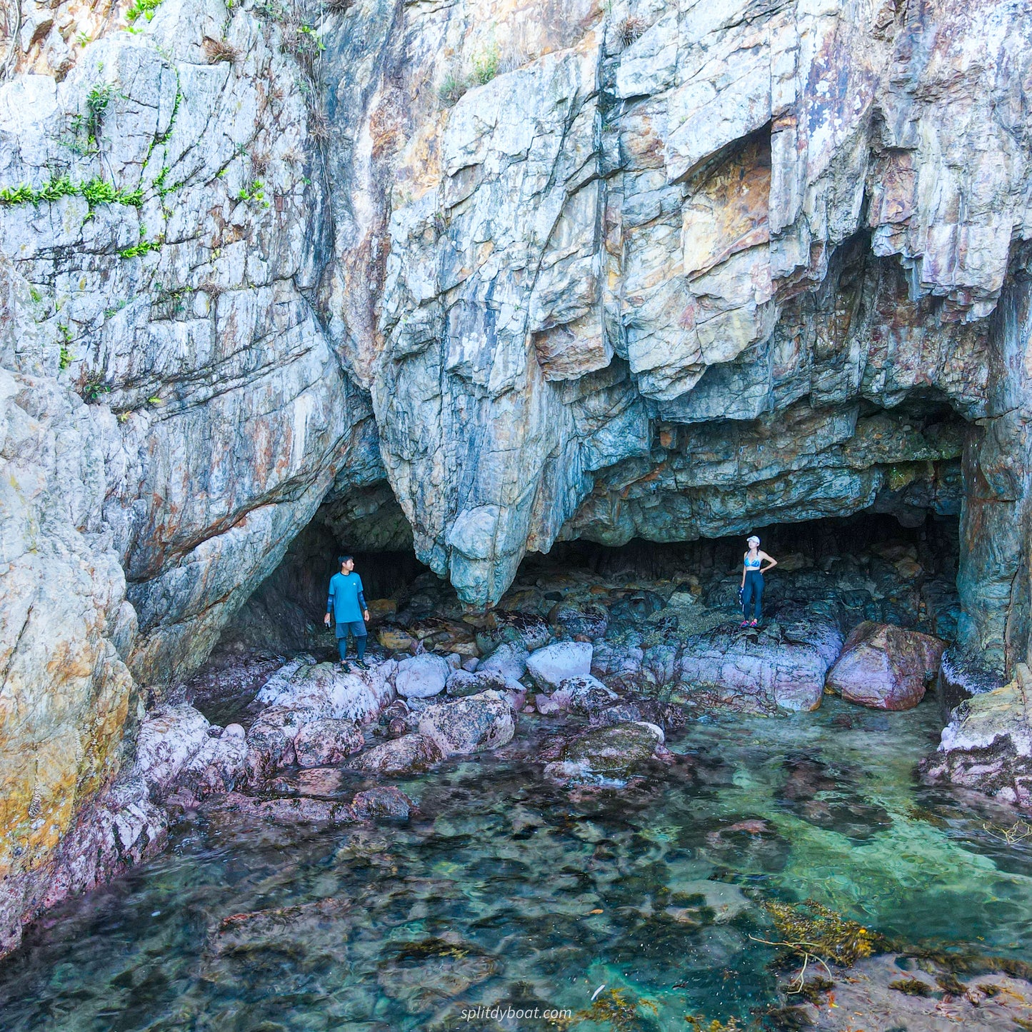 Sai Kung Inner Bay Multicultural and Geological Boat Sightseeing Tour