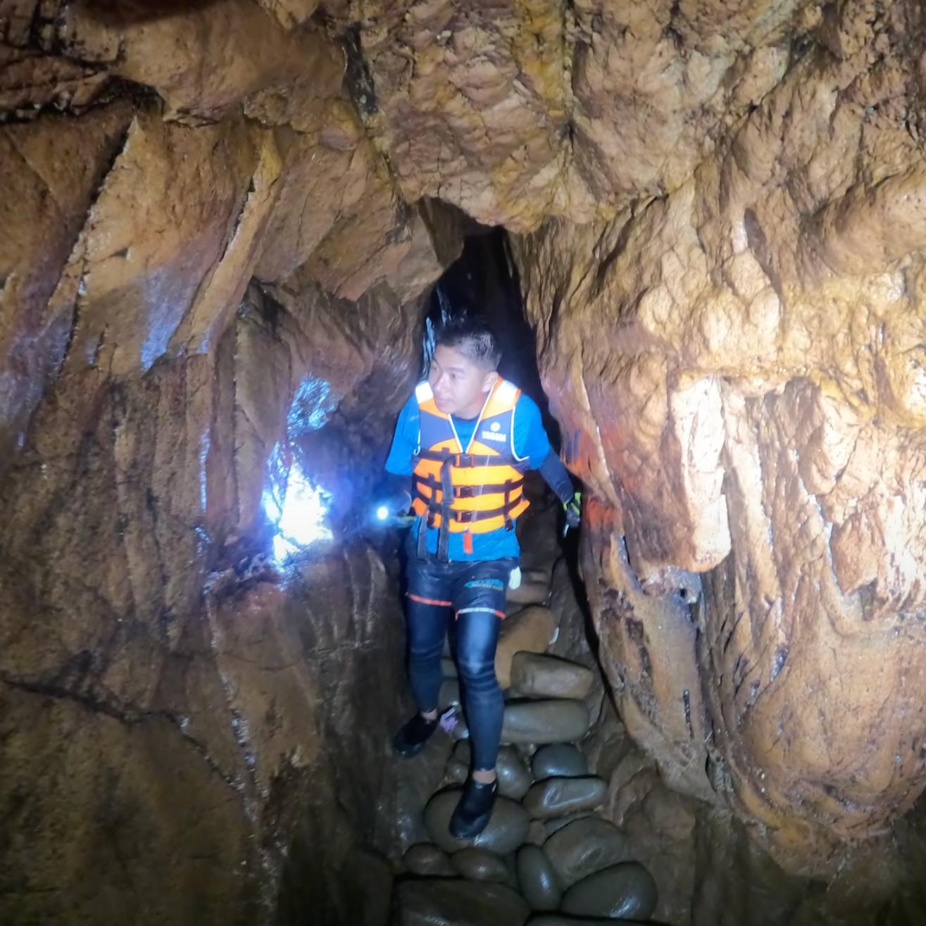 Geopark Steep Island Cave Adventure Kayaking Tour